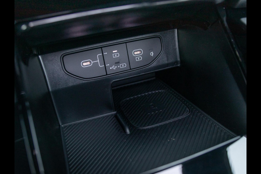 Kia Sorento 1.6 T-GDi Plug-in Hybrid 4WD ExecutiveLine 7p. l 360 camera l Nappa leder l Head up display l Stoelverwarming en Ventilatie l Bose Premium soundsystem l