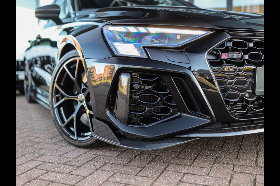 Audi RS 3 Limousine 2.5 TFSI A3 quattro | CT Carbon | RS-Dynamic | Matrix | Keyless | B&O | Leder | Camera