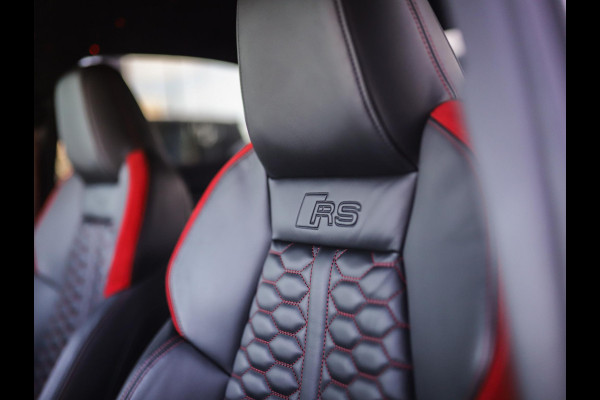 Audi RS 3 Limousine 2.5 TFSI A3 quattro | CT Carbon | RS-Dynamic | Matrix | Keyless | B&O | Leder | Camera