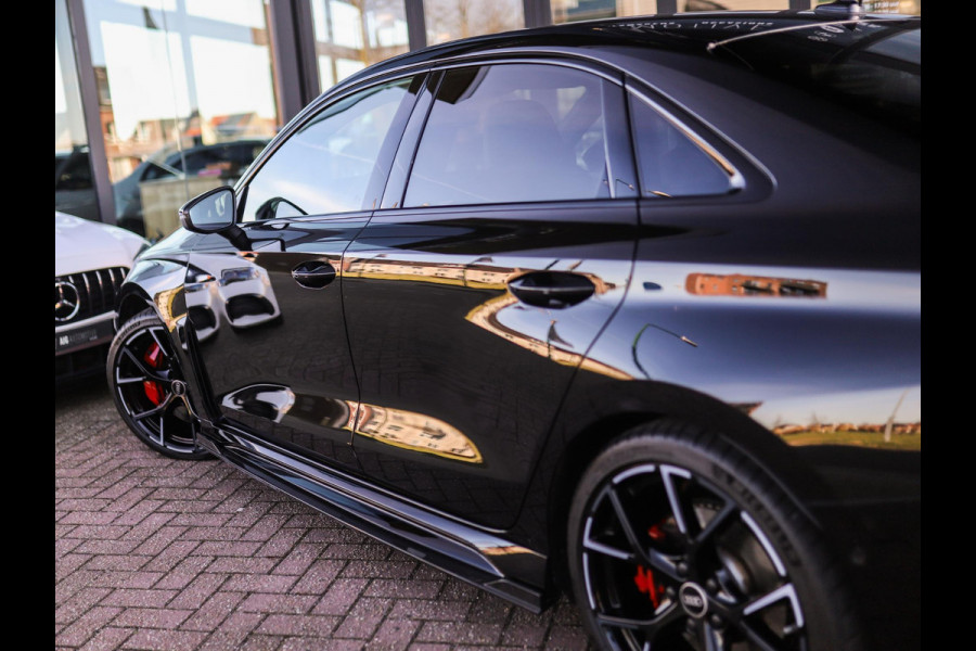 Audi RS 3 Limousine 2.5 TFSI A3 quattro | CT Carbon | RS-Dynamic | Matrix | Keyless | B&O | Leder | Camera