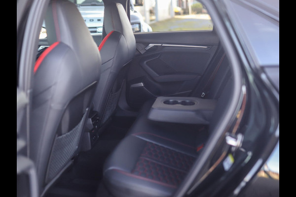 Audi RS 3 Limousine 2.5 TFSI A3 quattro | CT Carbon | RS-Dynamic | Matrix | Keyless | B&O | Leder | Camera