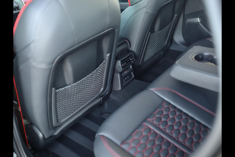 Audi RS 3 Limousine 2.5 TFSI A3 quattro | CT Carbon | RS-Dynamic | Matrix | Keyless | B&O | Leder | Camera