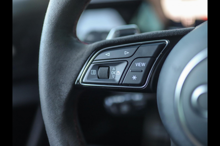 Audi RS 3 Limousine 2.5 TFSI A3 quattro | CT Carbon | RS-Dynamic | Matrix | Keyless | B&O | Leder | Camera