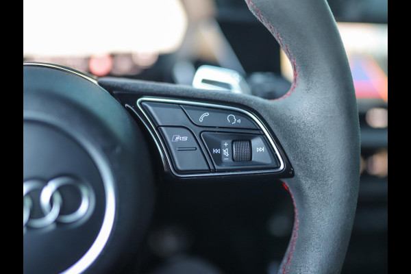 Audi RS 3 Limousine 2.5 TFSI A3 quattro | CT Carbon | RS-Dynamic | Matrix | Keyless | B&O | Leder | Camera