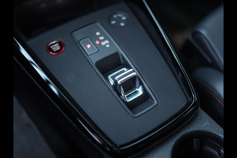 Audi RS 3 Limousine 2.5 TFSI A3 quattro | CT Carbon | RS-Dynamic | Matrix | Keyless | B&O | Leder | Camera