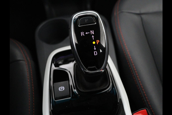 Opel Ampera-E Innovation 60 kWh | Leder | Stoelverwarming | Camera | Park Assist | Stuurverwarming | Bi-Xenon | Keyless | Carplay | Navigatie | Cruise control