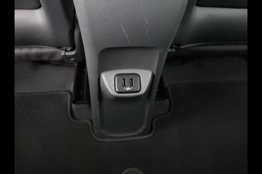 Opel Ampera-E Innovation 60 kWh | Leder | Stoelverwarming | Camera | Park Assist | Stuurverwarming | Bi-Xenon | Keyless | Carplay | Navigatie | Cruise control