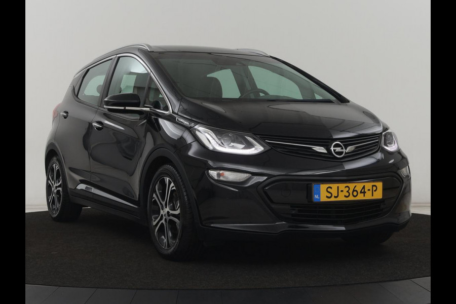 Opel Ampera-E Innovation 60 kWh | Leder | Stoelverwarming | Camera | Park Assist | Stuurverwarming | Bi-Xenon | Keyless | Carplay | Navigatie | Cruise control