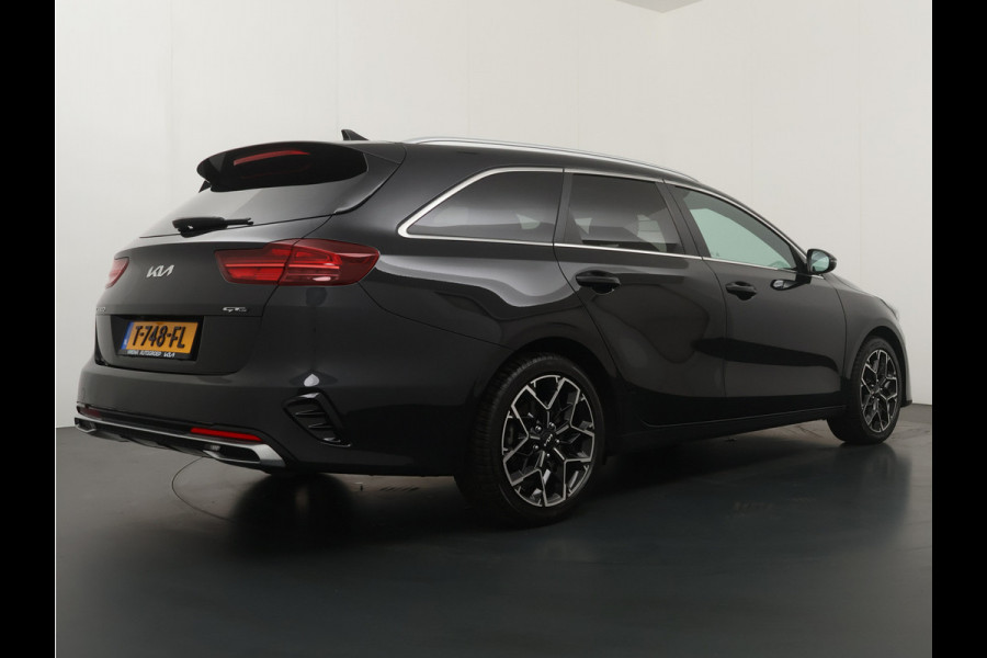 Kia Ceed Sportswagon Automaat 1.5 T-GDi GT-Line Automaat - Automatische achterklep - Schuif/Kantel dak - Apple Carplay/Android Auto - Adaptive cruise control - Keyless entry - Fabrieksgarantie t/m 30-06-2030
