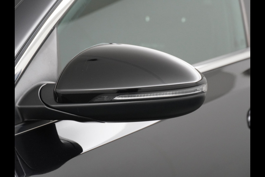 Kia Ceed Sportswagon Automaat 1.5 T-GDi GT-Line Automaat - Automatische achterklep - Schuif/Kantel dak - Apple Carplay/Android Auto - Adaptive cruise control - Keyless entry - Fabrieksgarantie t/m 30-06-2030