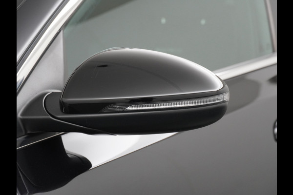 Kia Ceed Sportswagon Automaat 1.5 T-GDi GT-Line Automaat - Automatische achterklep - Schuif/Kantel dak - Apple Carplay/Android Auto - Adaptive cruise control - Keyless entry - Fabrieksgarantie t/m 30-06-2030