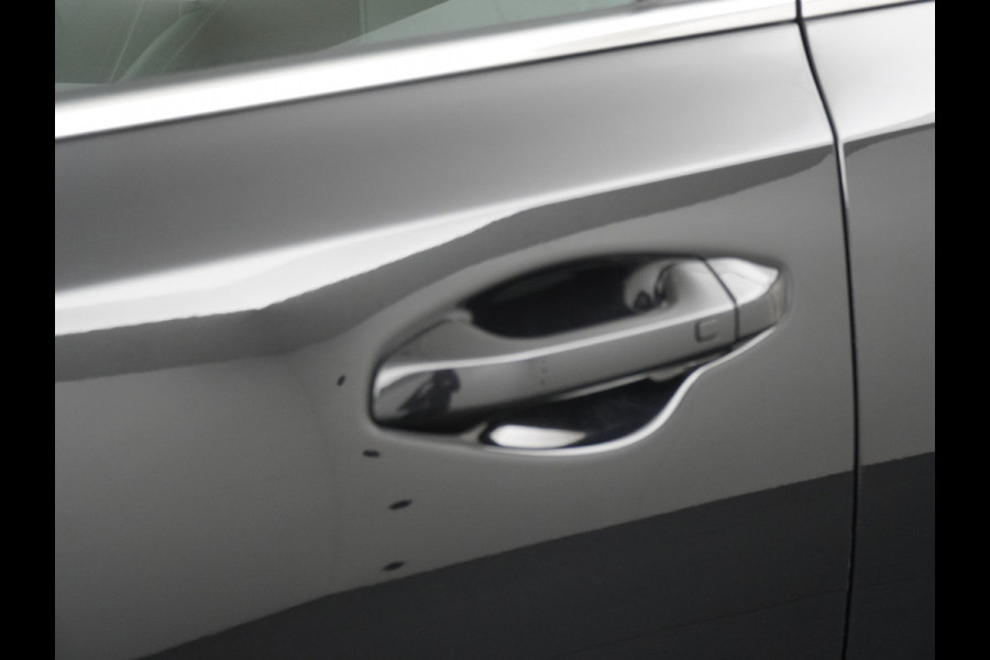 Kia Ceed Sportswagon Automaat 1.5 T-GDi GT-Line Automaat - Automatische achterklep - Schuif/Kantel dak - Apple Carplay/Android Auto - Adaptive cruise control - Keyless entry - Fabrieksgarantie t/m 30-06-2030