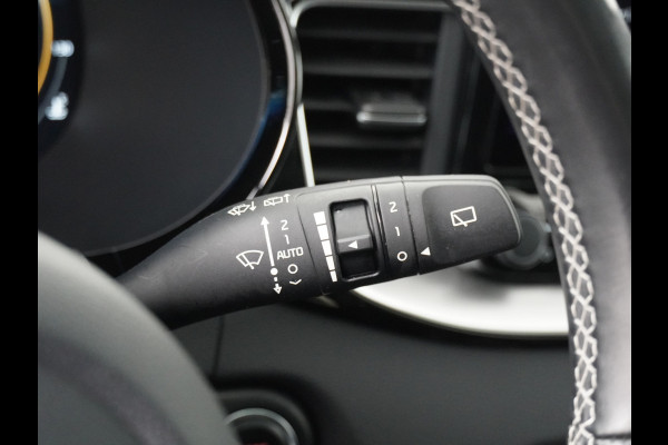 Kia Ceed Sportswagon Automaat 1.5 T-GDi GT-Line Automaat - Automatische achterklep - Schuif/Kantel dak - Apple Carplay/Android Auto - Adaptive cruise control - Keyless entry - Fabrieksgarantie t/m 30-06-2030