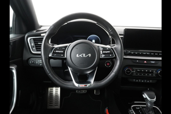 Kia Ceed Sportswagon Automaat 1.5 T-GDi GT-Line Automaat - Automatische achterklep - Schuif/Kantel dak - Apple Carplay/Android Auto - Adaptive cruise control - Keyless entry - Fabrieksgarantie t/m 30-06-2030
