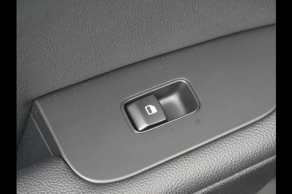 Kia Ceed Sportswagon Automaat 1.5 T-GDi GT-Line Automaat - Automatische achterklep - Schuif/Kantel dak - Apple Carplay/Android Auto - Adaptive cruise control - Keyless entry - Fabrieksgarantie t/m 30-06-2030