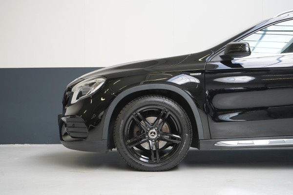 Mercedes-Benz GLA 200 Premium Plus AMG pakket | Leder | Sportstoelen | Camera | Navigatie | Unieke km-stand
