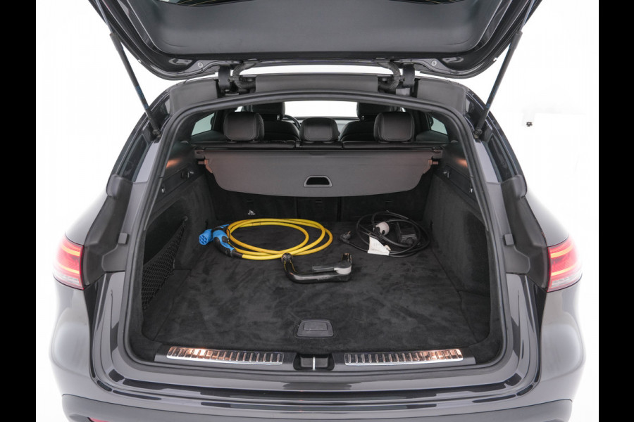 Mercedes-Benz EQC 400 4MATIC Business Solution Luxury 80 kWh {SOH-89%} (INCL.BTW) Aut.*LEATHER | FULL-LED | DISTRONIC | BLINDSPOT | HEATED-COMFORTSEATS | DIGI-WIDESCREEN | DAB+ | KEYLESS | AMBIENTLIGHT | NAVI-FULLMAP | ECC | PRIVACY-GLASS | PDC | 20''ALU*