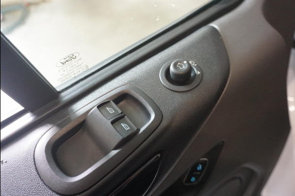 Ford Transit Custom 290 2.0 TDCI L2H1 Sport Edition Airco Navi Cruise Adaptive Bluetooth Trekhaak