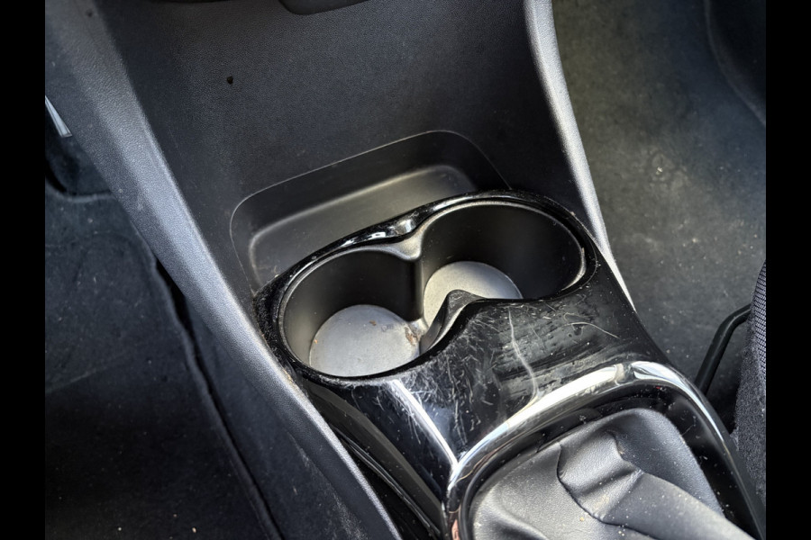 Peugeot 108 1.0 e-VTi Allure 5-drs. KEYLESS/CAMERA/CLIMA/CARPLAY/LIMITER