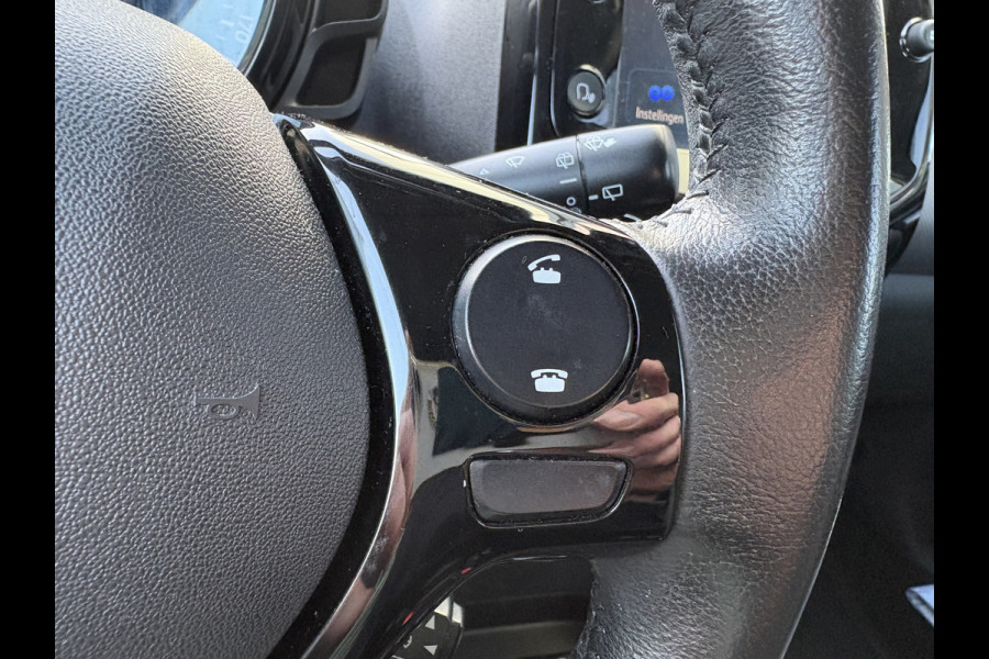 Peugeot 108 1.0 e-VTi Allure 5-drs. KEYLESS/CAMERA/CLIMA/CARPLAY/LIMITER