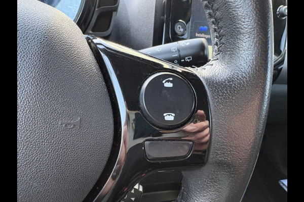 Peugeot 108 1.0 e-VTi Allure 5-drs. KEYLESS/CAMERA/CLIMA/CARPLAY/LIMITER