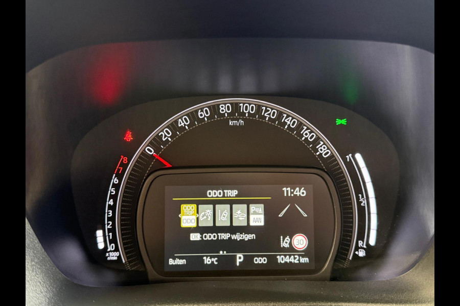 Toyota Aygo X 1.0 VVT-i S-CVT Envy Open Dak Automaat 1 Jaar Bovag garantie