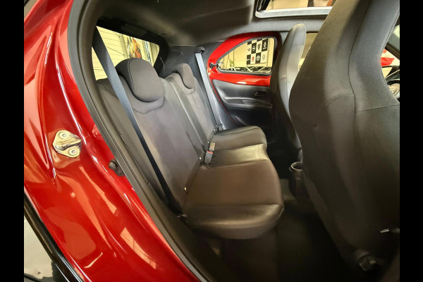 Toyota Aygo X 1.0 VVT-i S-CVT Envy Open Dak Automaat 1 Jaar Bovag garantie