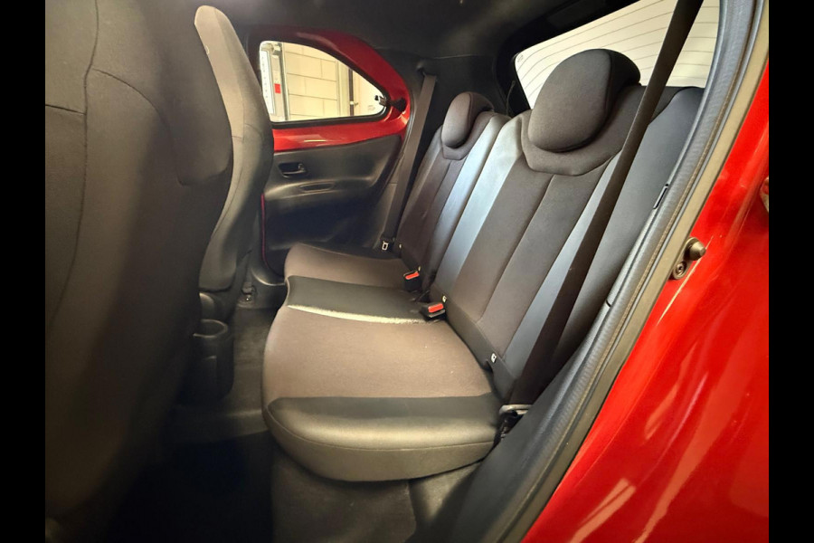 Toyota Aygo X 1.0 VVT-i S-CVT Envy Open Dak Automaat 1 Jaar Bovag garantie