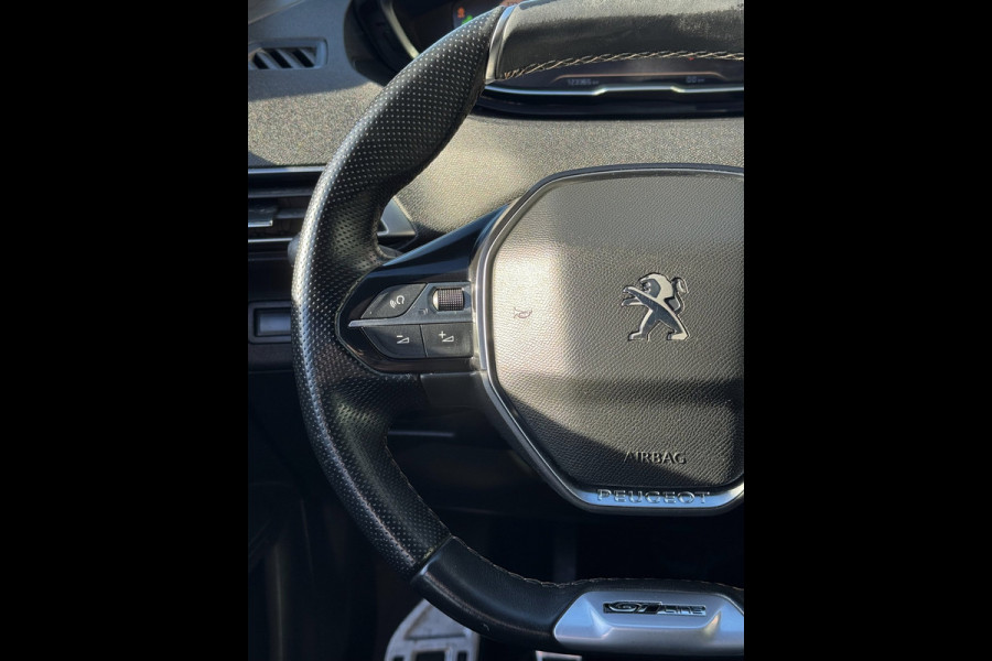 Peugeot 3008 1.2 PureTech GT Line - Panorama dak I Navigatie / Apple CarPlay I Airco I 1/2 Leer I Sport pakket I Dealer onderh.