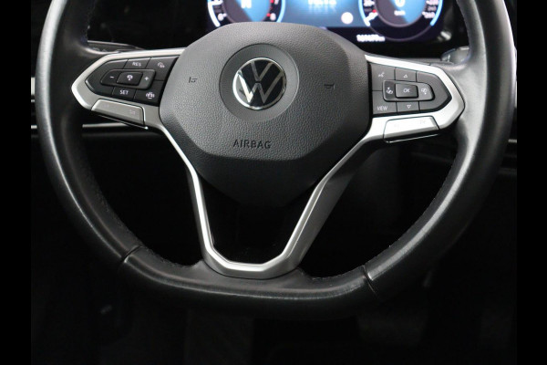 Volkswagen Golf 1.0 eTSI Life | Carplay | Sfeerverlichting | Adaptive cruise | Navigatie | Parkeerhulp | Full LED | Climate control | Bluetooth