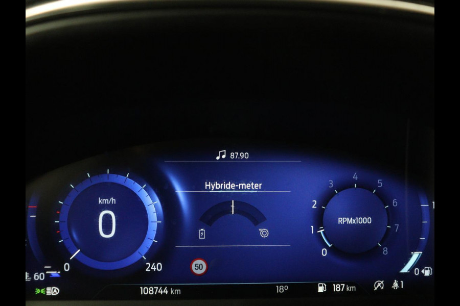 Ford Puma 1.0 EcoBoost Hybrid ST-Line | Stoel & stuurverwarming | Carplay | Navigatie | Parkeerhulp | Climate control | Digital Cockpit | Verwarmde voorruit | Full LED | Cruise control | Bluetooth