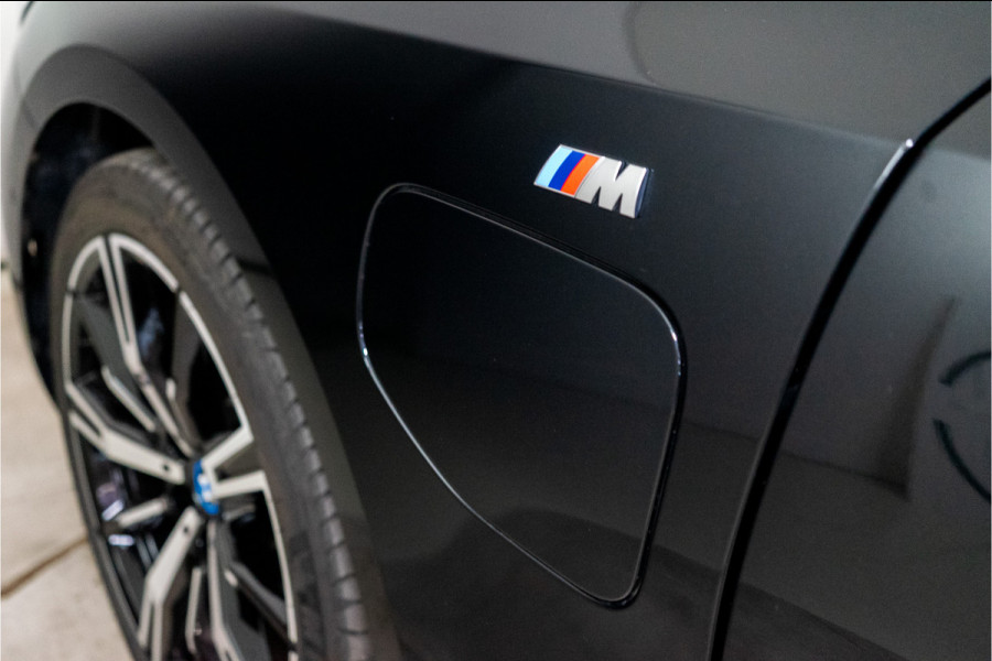 BMW 5 Serie Touring 530e High Executive M Sport 300PK | Pano | H/K | Sfeer | Driving Ass. Pro | Fabrieksgarantie