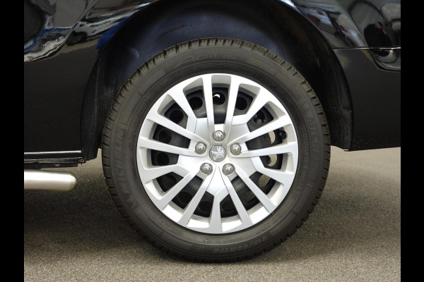 Peugeot Expert 2.0 BlueHDI 145PK L3 Automaat Airco Cruise Navigatie Trekhaak Navigatie Sidebars