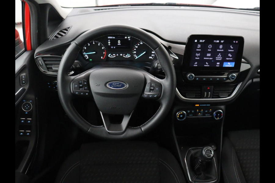 Ford Fiesta 1.0 EcoBoost Titanium | 33.700km NAP | Carplay | Climate control | Parkeerhulp | Cruise control | Full LED | DAB | Bluetooth