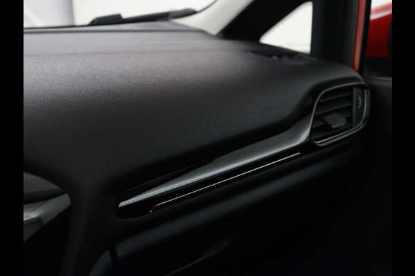 Ford Fiesta 1.0 EcoBoost Titanium | 33.700km NAP | Carplay | Climate control | Parkeerhulp | Cruise control | Full LED | DAB | Bluetooth