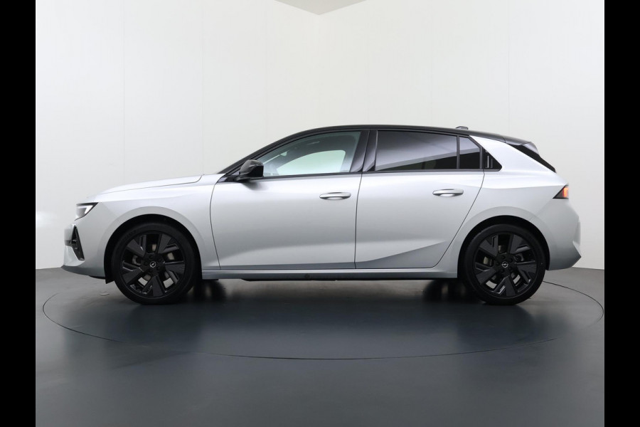 Opel Astra Electric 54 kWh VAN € 27.900,- VOOR € 25.440,- UW LENTEVOORDEEL € 2.460,-! | GS | 3-FASE | SOH 95% | AFNEEMBARE TREKHAAK | NET ONDERHOUD GEHAD / DIRECT LEVERBAAR | STOEL- & STUURVERWARMING | 360° CAMERA | ORIGINEEL NL AUTO |