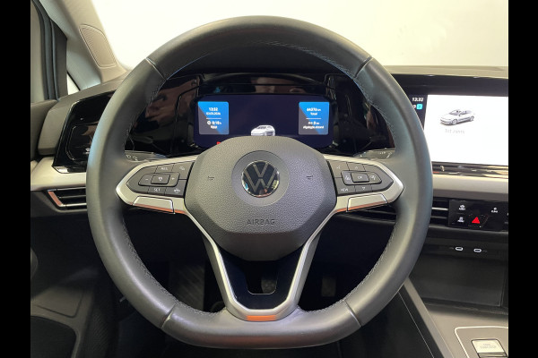 Volkswagen Golf 1.0 eTSI Life DSG Panoramadak Adaptive-Cruise