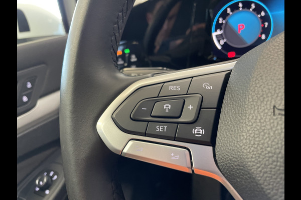 Volkswagen Golf 1.0 eTSI Life DSG Panoramadak Adaptive-Cruise