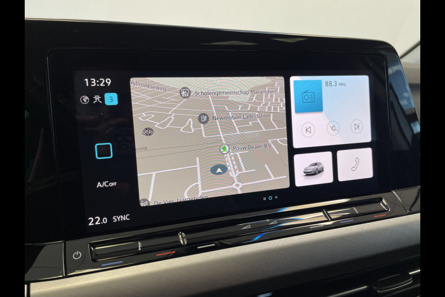 Volkswagen Golf 1.0 eTSI Life DSG Panoramadak Adaptive-Cruise