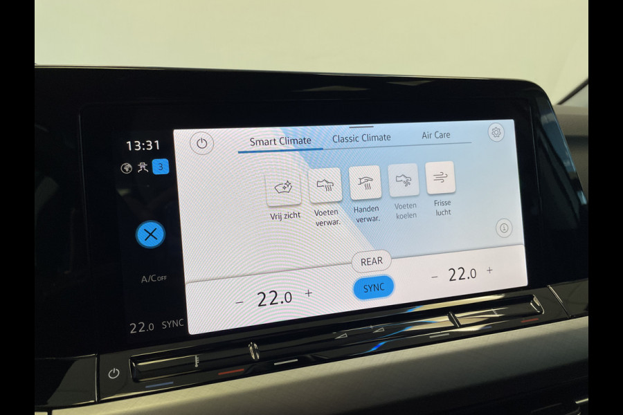 Volkswagen Golf 1.0 eTSI Life DSG Panoramadak Adaptive-Cruise