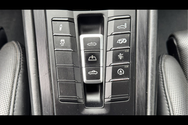 Porsche 911 Cabrio 3.0 Carrera 4 GTS Cabrio Org NL Auto | 1e eigenaar | Keramisch Liftsysteem voor