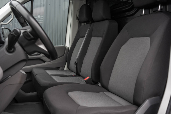 Volkswagen Crafter 2.0 TDI L4H3 | Facelift | Automaat | Carplay | Camera | Cruise | Navi | Airco | PDC