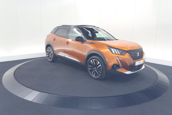 Peugeot 2008 PureTech 130 GT | Panoramadak | Adaptieve Cruise Control | Camera | Stoelverwarming