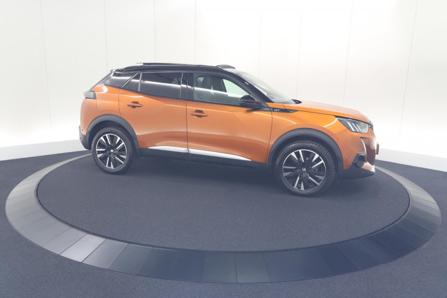 Peugeot 2008 PureTech 130 GT | Panoramadak | Adaptieve Cruise Control | Camera | Stoelverwarming