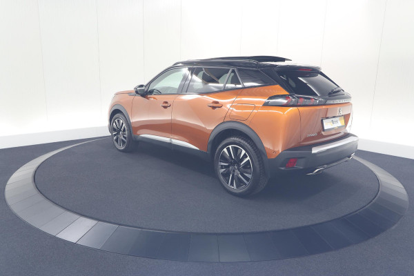 Peugeot 2008 PureTech 130 GT | Panoramadak | Adaptieve Cruise Control | Camera | Stoelverwarming