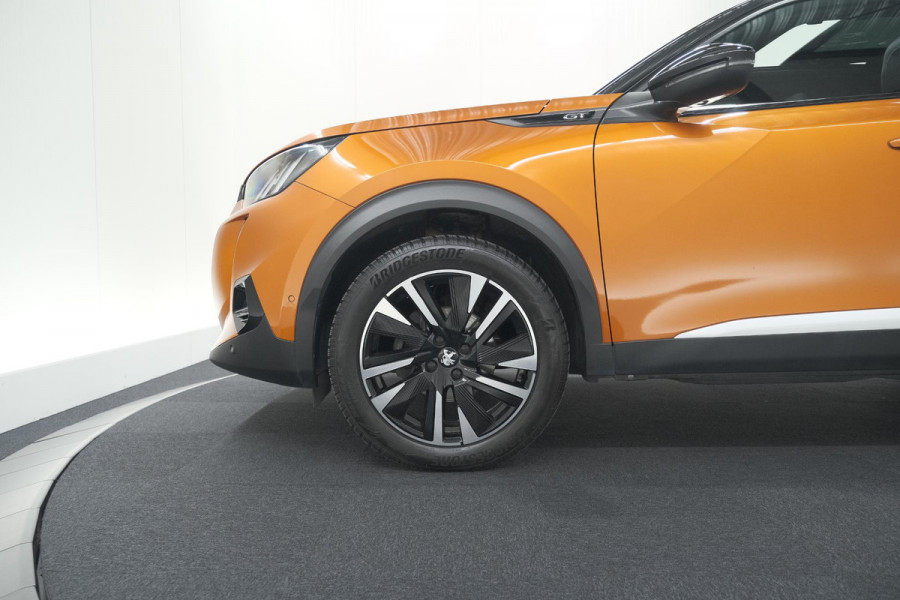 Peugeot 2008 PureTech 130 GT | Panoramadak | Adaptieve Cruise Control | Camera | Stoelverwarming