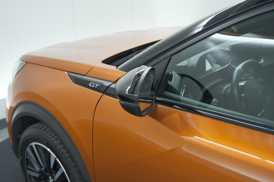 Peugeot 2008 PureTech 130 GT | Panoramadak | Adaptieve Cruise Control | Camera | Stoelverwarming