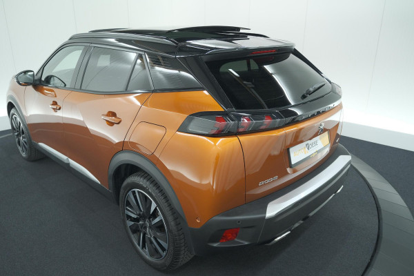 Peugeot 2008 PureTech 130 GT | Panoramadak | Adaptieve Cruise Control | Camera | Stoelverwarming
