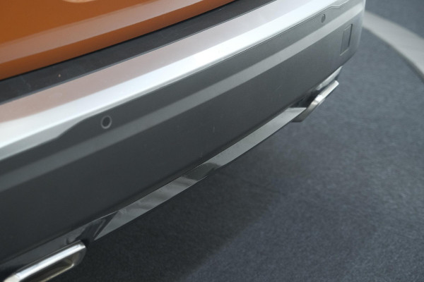 Peugeot 2008 PureTech 130 GT | Panoramadak | Adaptieve Cruise Control | Camera | Stoelverwarming