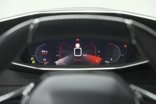 Peugeot 2008 PureTech 130 GT | Panoramadak | Adaptieve Cruise Control | Camera | Stoelverwarming